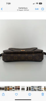 Louis Vuitton Pochette Métis Monogram Bag